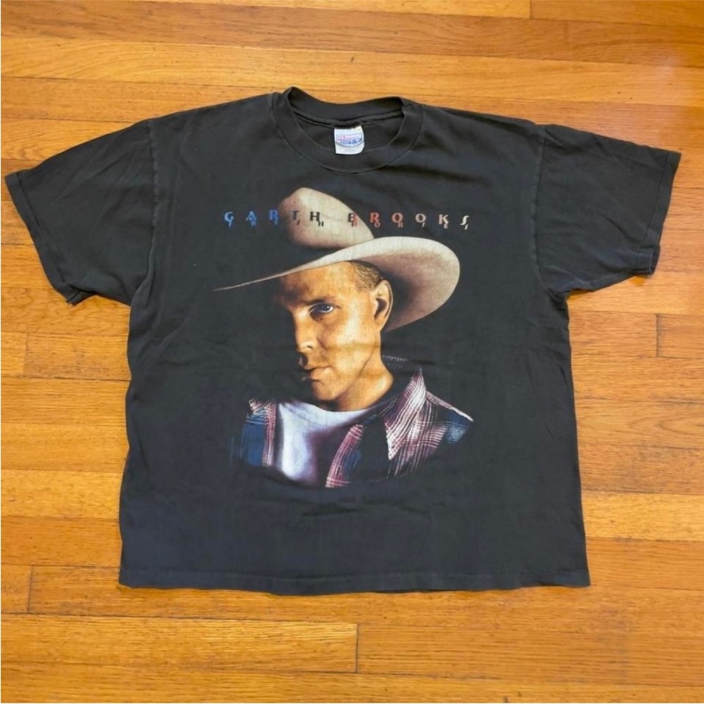 VTG 90s Garth Brooks Fresh Horses faded black country music band tshirt XL USA